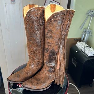 GORGEOUS SUEDE COWBOY BOOTS WITH LONG TASSELS